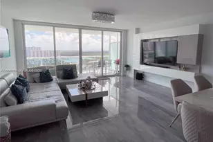 400 Sunny Isles Blvd, Sunny Isles Beach, FL 33160 - Photo 9
