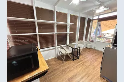 140 Iroquois St #B, Miami Springs, FL 33166 - Photo 5