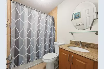 12711 NW 99th Pl, Hialeah Gardens, FL 33018 - Photo 29