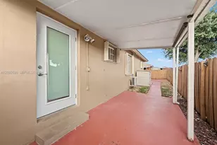 12711 NW 99th Pl, Hialeah Gardens, FL 33018 - Photo 31