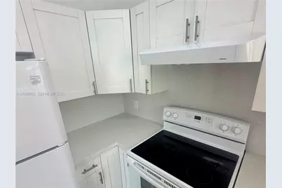 459 SW 4th St #3, Miami, FL 33130 - Photo 9