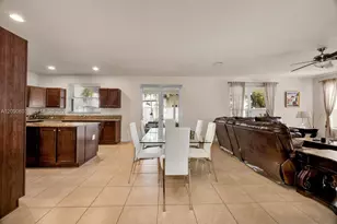17161 SW 91st St, Miami, FL 33196 - Photo 9