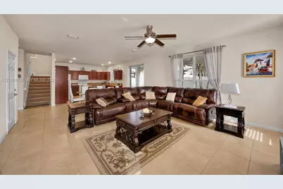 17161 SW 91st St, Miami, FL 33196 - Photo 13
