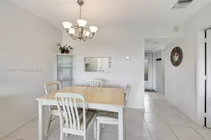 5002 NW 35th St, Lauderdale Lakes, FL 33319 - Photo 7