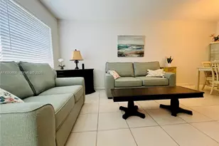 5002 NW 35th St, Lauderdale Lakes, FL 33319 - Photo 9