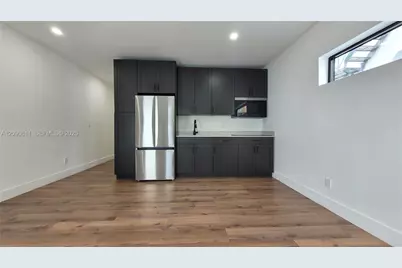 419 78th St #2, Miami Beach, FL 33141 - Photo 3