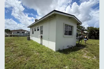 16810 NW 7th Ave Rd, Miami Gardens, FL 33169 - Photo 3