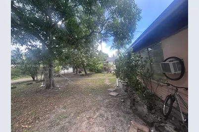 105 NW 122nd St, North Miami, FL 33168 - Photo 33