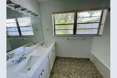 2160 Bayberry Dr #2160, Pembroke Pines, FL 33024 - Photo 25