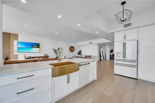 3330 NE 190th St, Aventura, FL 33180 - Photo 23