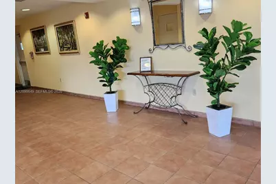 601 SW 37th Ave #202, Miami, FL 33135 - Photo 5