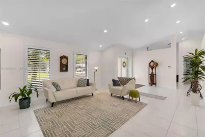 7915 SW 155th St, Palmetto Bay, FL 33157 - Photo 17