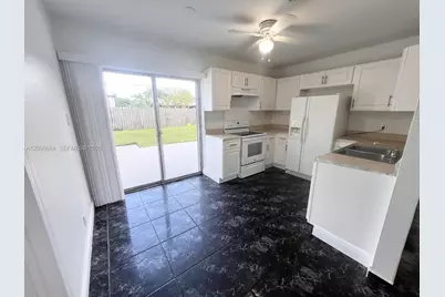 1730 SW 64th Ter, North Lauderdale, FL 33068 - Photo 5