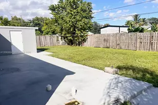 1730 SW 64th Terrace, North Lauderdale, FL 33068 - Photo 23