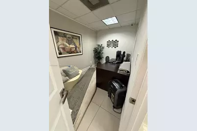 7774 NW 46th St #7774, Doral, FL 33166 - Photo 11