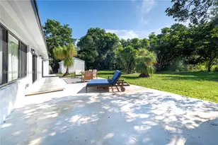 20 N Hibiscus Ct, Plantation, FL 33317 - Photo 23