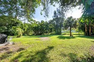 20 N Hibiscus Ct, Plantation, FL 33317 - Photo 25