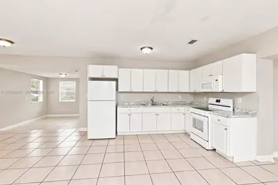 3951 NW 173rd Ter, Miami Gardens, FL 33055 - Photo 7