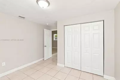 3951 NW 173rd Ter, Miami Gardens, FL 33055 - Photo 9