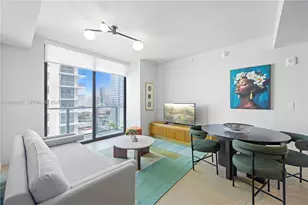11 NE 6th St, Miami, FL 33132 - Photo 1