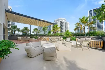 11 NE 6th St #2411, Miami, FL 33132 - Photo 11