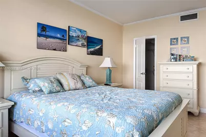 [Address not provided], Hallandale Beach, FL 33009 - Photo 15