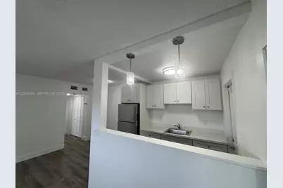 2325 Arthur St #10, Hollywood, FL 33020 - Photo 5