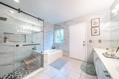 15935 NW 82nd Ct, Miami Lakes, FL 33016 - Photo 27
