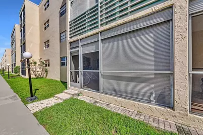 424 SE 10th St #104, Dania Beach, FL 33004 - Photo 27