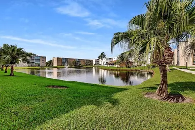 424 SE 10th St #104, Dania Beach, FL 33004 - Photo 39