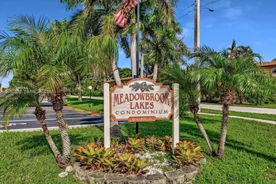424 SE 10th St #104, Dania Beach, FL 33004 - Photo 3