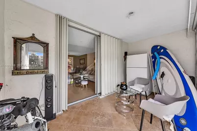 424 SE 10th St #104, Dania Beach, FL 33004 - Photo 25