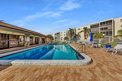 424 SE 10th St #104, Dania Beach, FL 33004 - Photo 29
