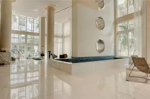 41 SE 5th St, Miami, FL 33131 - Photo 37