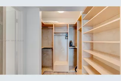 41 SE 5th St #2212, Miami, FL 33131 - Photo 23