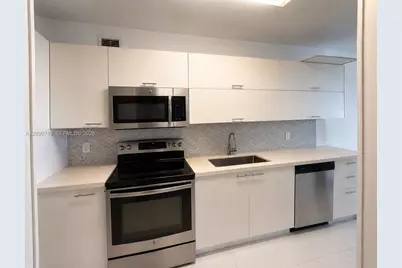 [Address not provided], Miami Beach, FL 33139 - Photo 5