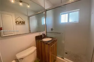 625 77th St, Miami Beach, FL 33141 - Photo 15