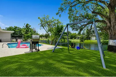 1941 SW 52nd Ter, Plantation, FL 33317 - Photo 21
