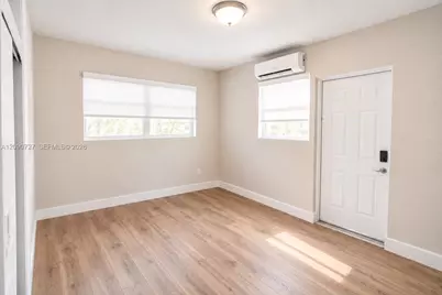 500 East Dr, North Miami Beach, FL 33162 - Photo 33