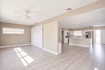 500 East Dr, North Miami Beach, FL 33162 - Photo 43