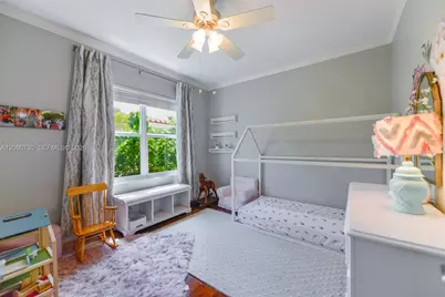 229 SW 19th Rd #., Miami, FL 33129 - Photo 17