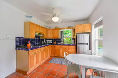 229 SW 19th Rd #., Miami, FL 33129 - Photo 27