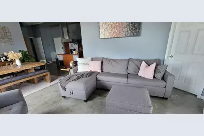 10 SW South River Dr #1703, Miami, FL 33130 - Photo 3