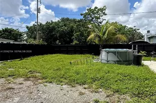 1560 NW 124th St, North Miami, FL 33167 - Photo 21