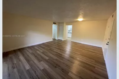7915 SW 86th St #701, Miami, FL 33143 - Photo 5