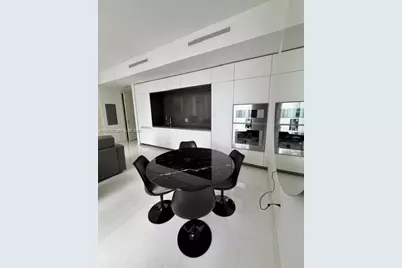 300 Biscayne Boulevard Way #3308W, Miami, FL 33131 - Photo 5