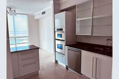 218 SE 14th St #1901, Miami, FL 33131 - Photo 7