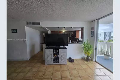 [Address not provided], Miami Beach, FL 33141 - Photo 33
