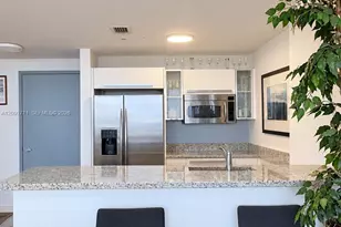 601 NE 36th St, Miami, FL 33137 - Photo 5