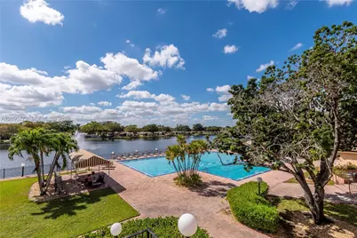 505 Briarwood Cir #2-59, Hollywood, FL 33024 - Photo 7